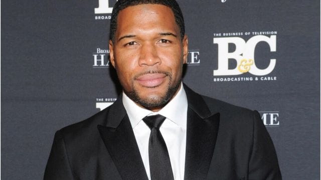 How Tall is Michael Strahan